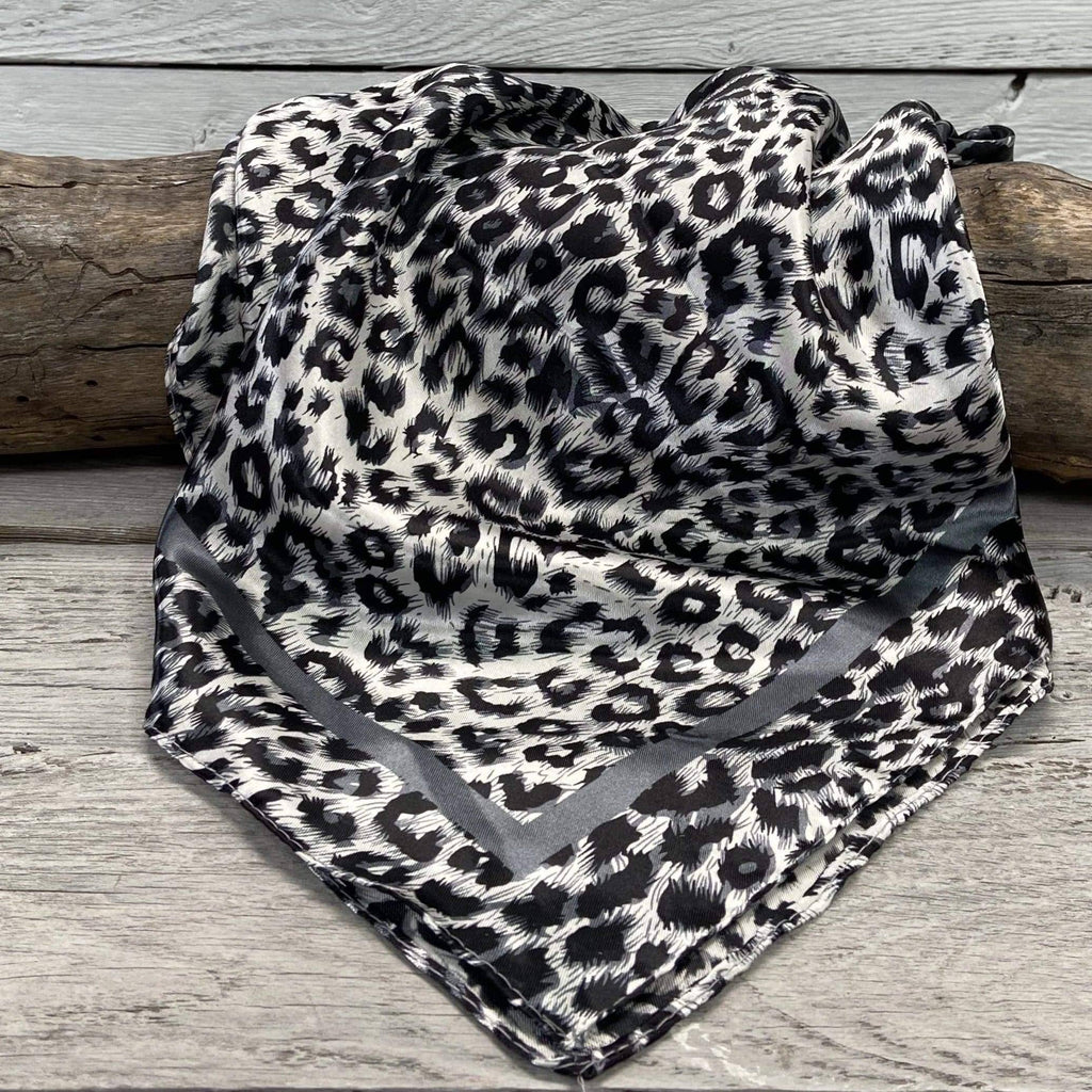 35X35"   Snow Leopard Wild Rag/Scarf WR167
